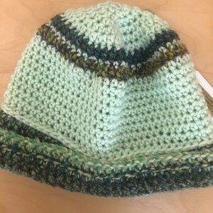 Light green wool hat - Medium
